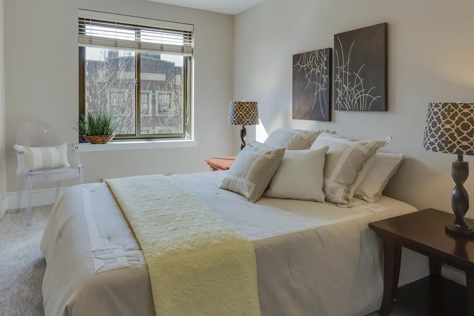 Chambre aux tons chauds